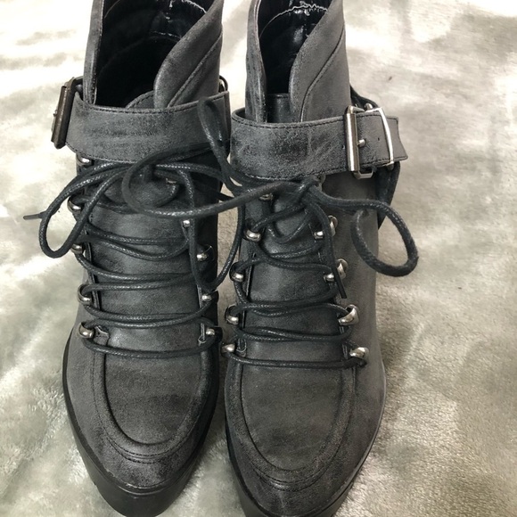 Gray ankle Boots - Picture 4 of 7